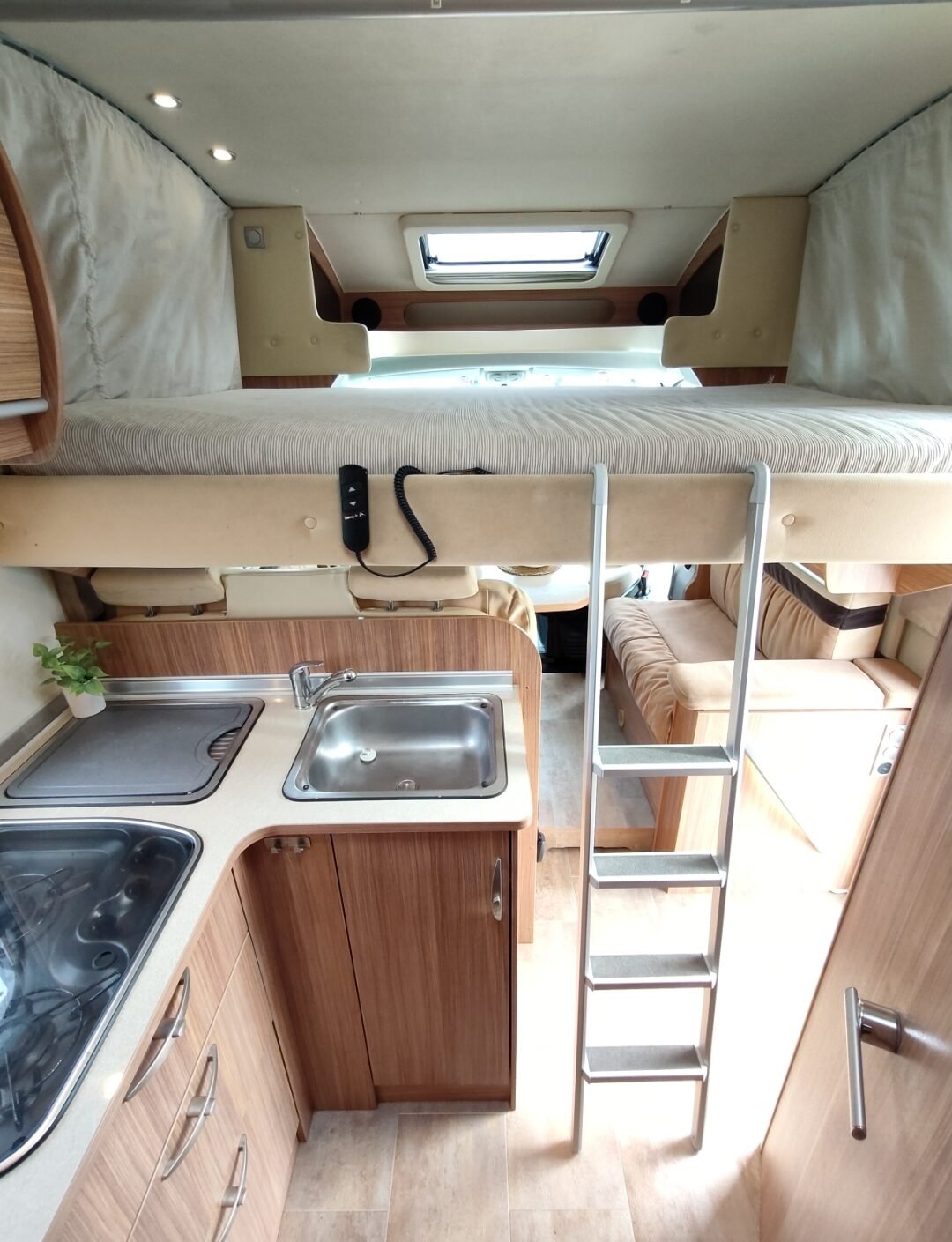 Bürstner Ixeo it 710