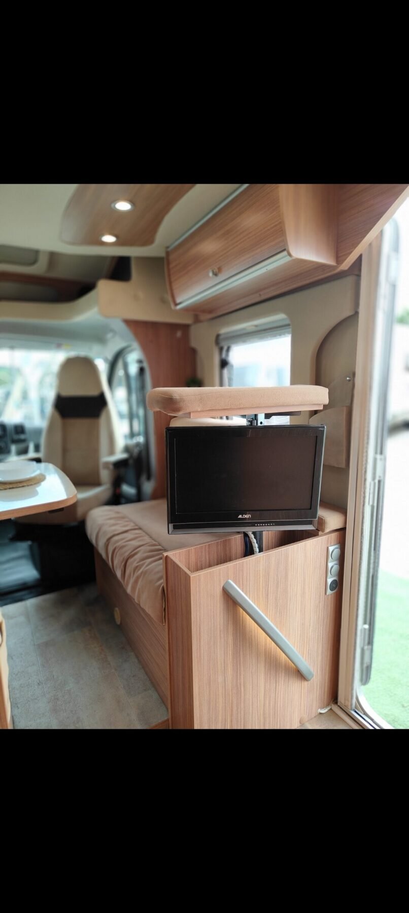 Bürstner Ixeo it 710